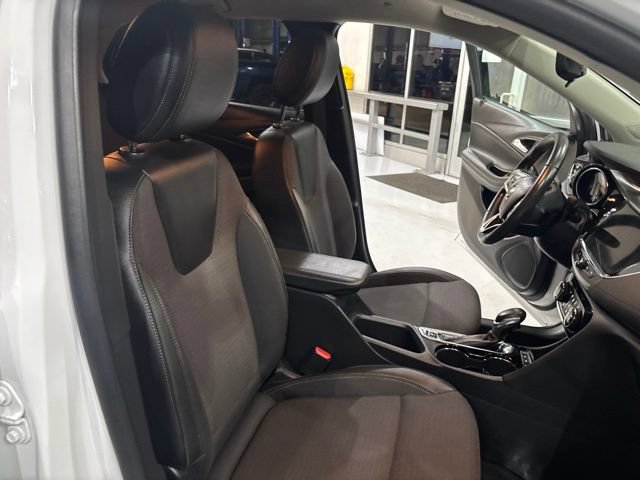 Used 2023 Buick Encore GX Select AWD/4WD image 29
