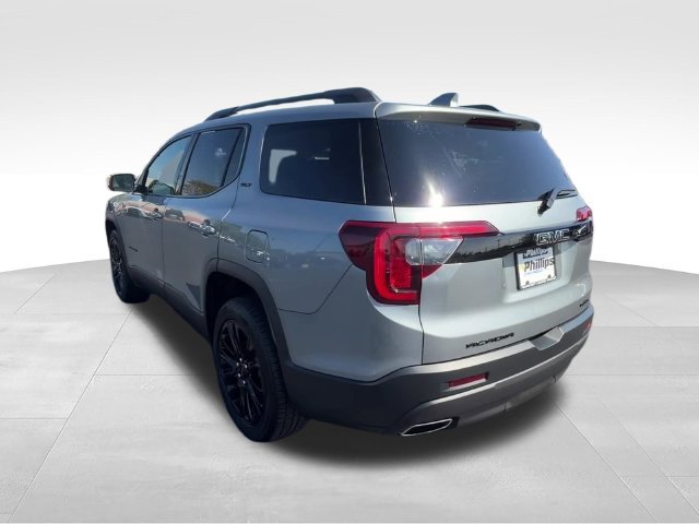 Certified 2023 GMC Acadia SLT w/ Elevation Edition AWD/4WD image 4