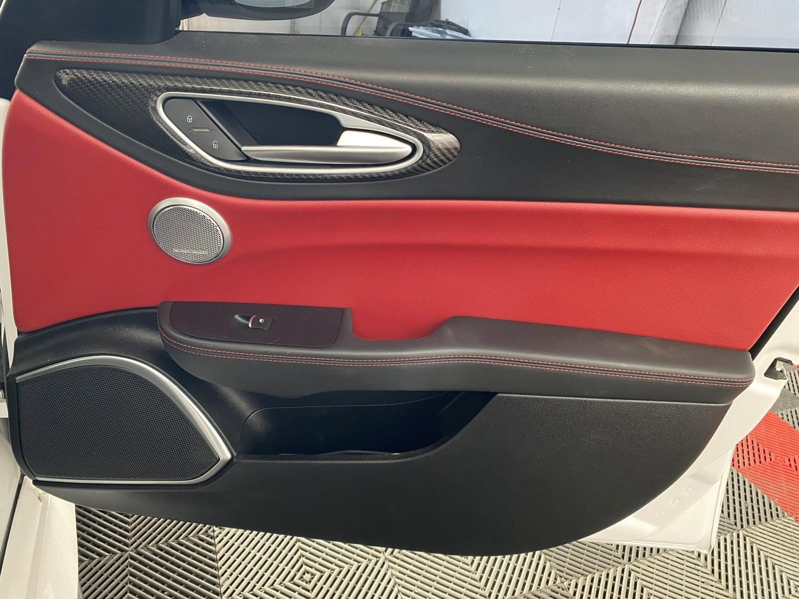 Used 2019 Alfa Romeo Giulia Quadrifoglio w/ Driver Assist Dynamic Package image 7