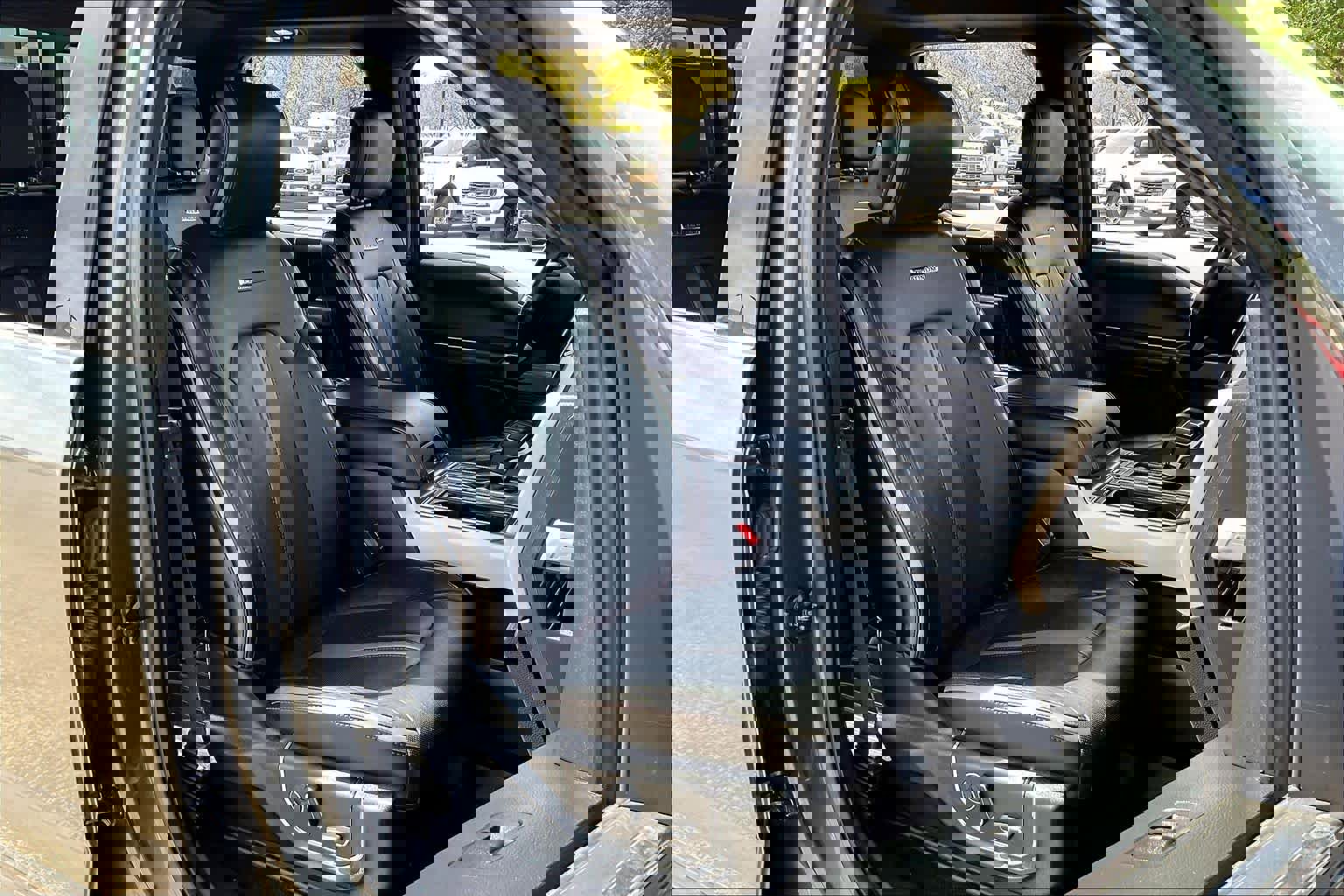 Used 2018 Ford F150 Platinum w/ Equipment Group 701A Luxury image 9