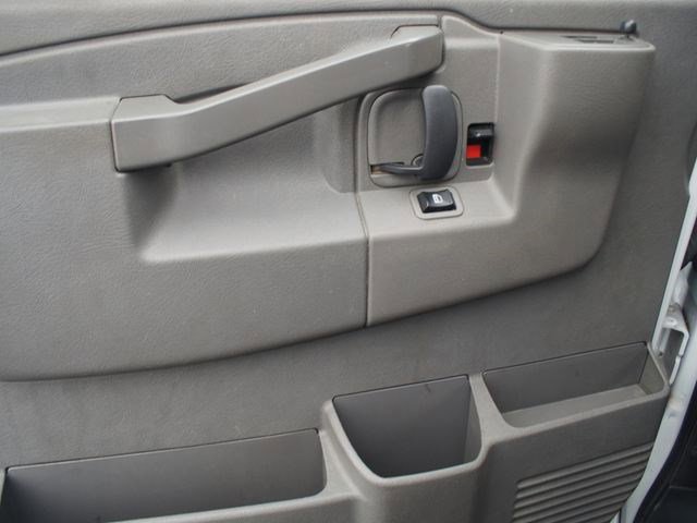 Used 2020 Chevrolet Express 2500 w/ Driver Convenience Package image 18