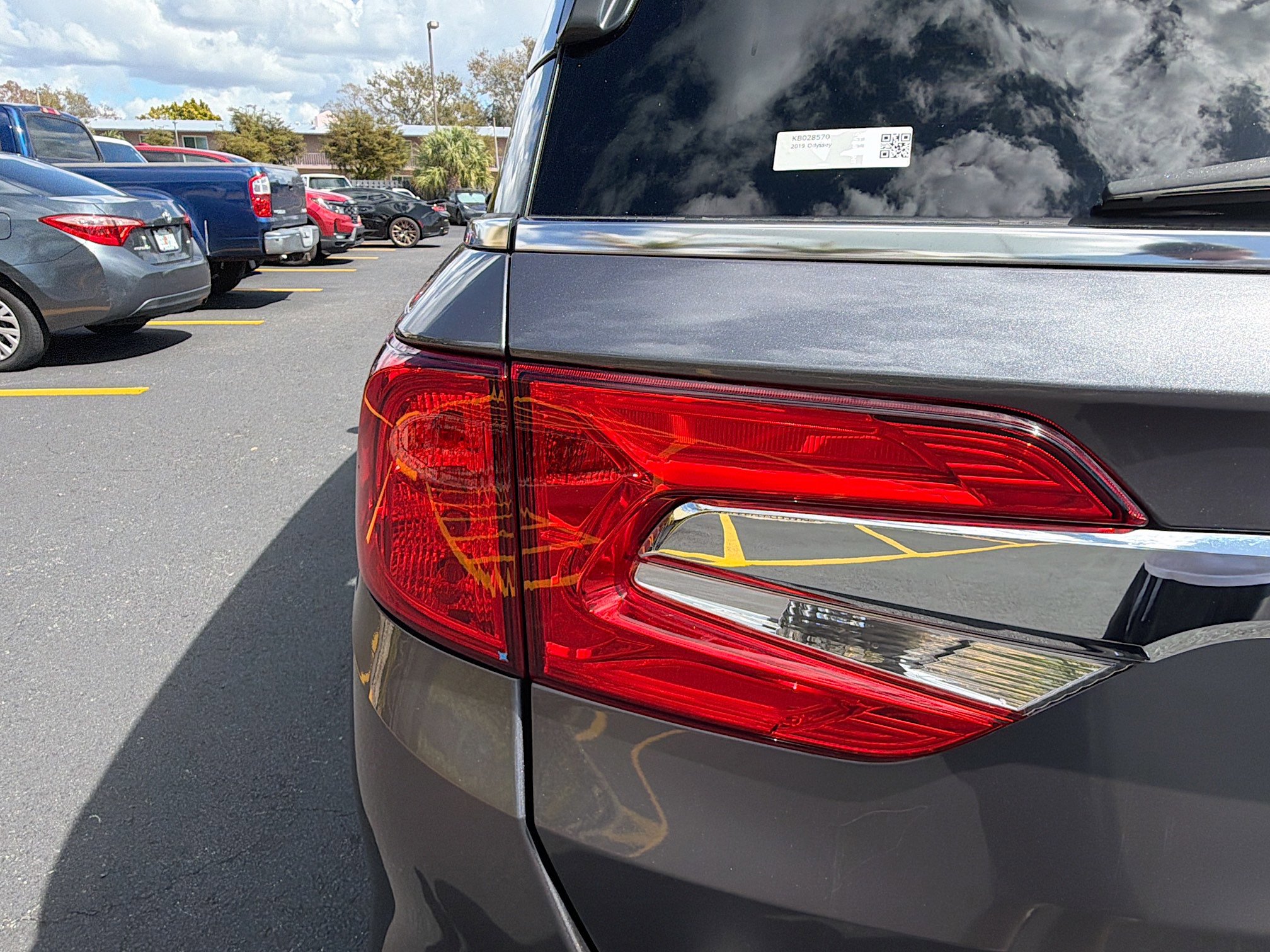 Used 2019 Honda Odyssey EX image 11