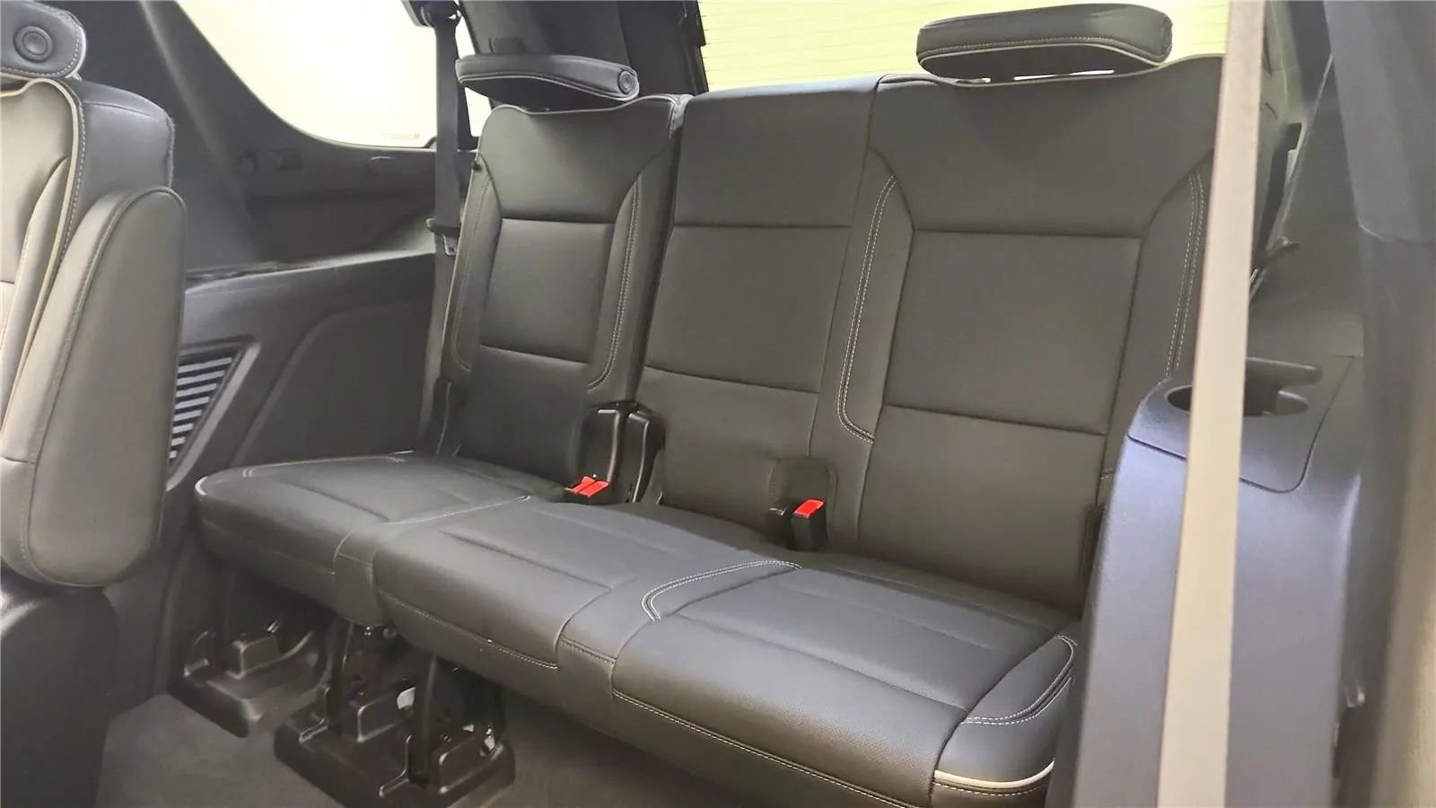 Used 2024 Chevrolet Tahoe Premier image 23