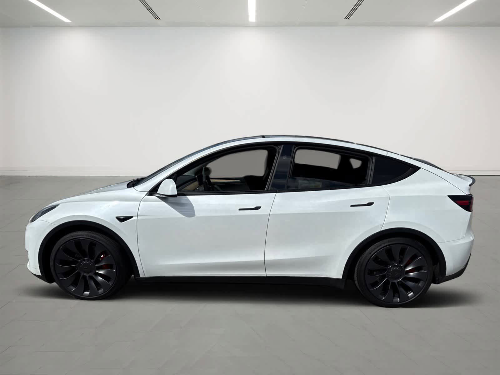 Used 2025 Tesla Model Y Performance AWD/4WD image 3