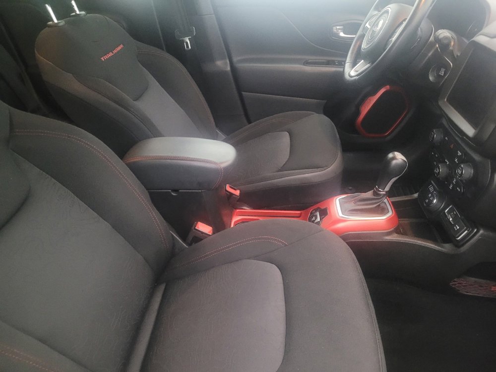 Used 2021 Jeep Renegade Trailhawk AWD/4WD image 21