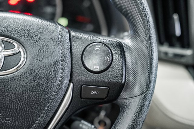 Used 2015 Toyota RAV4 XLE image 25