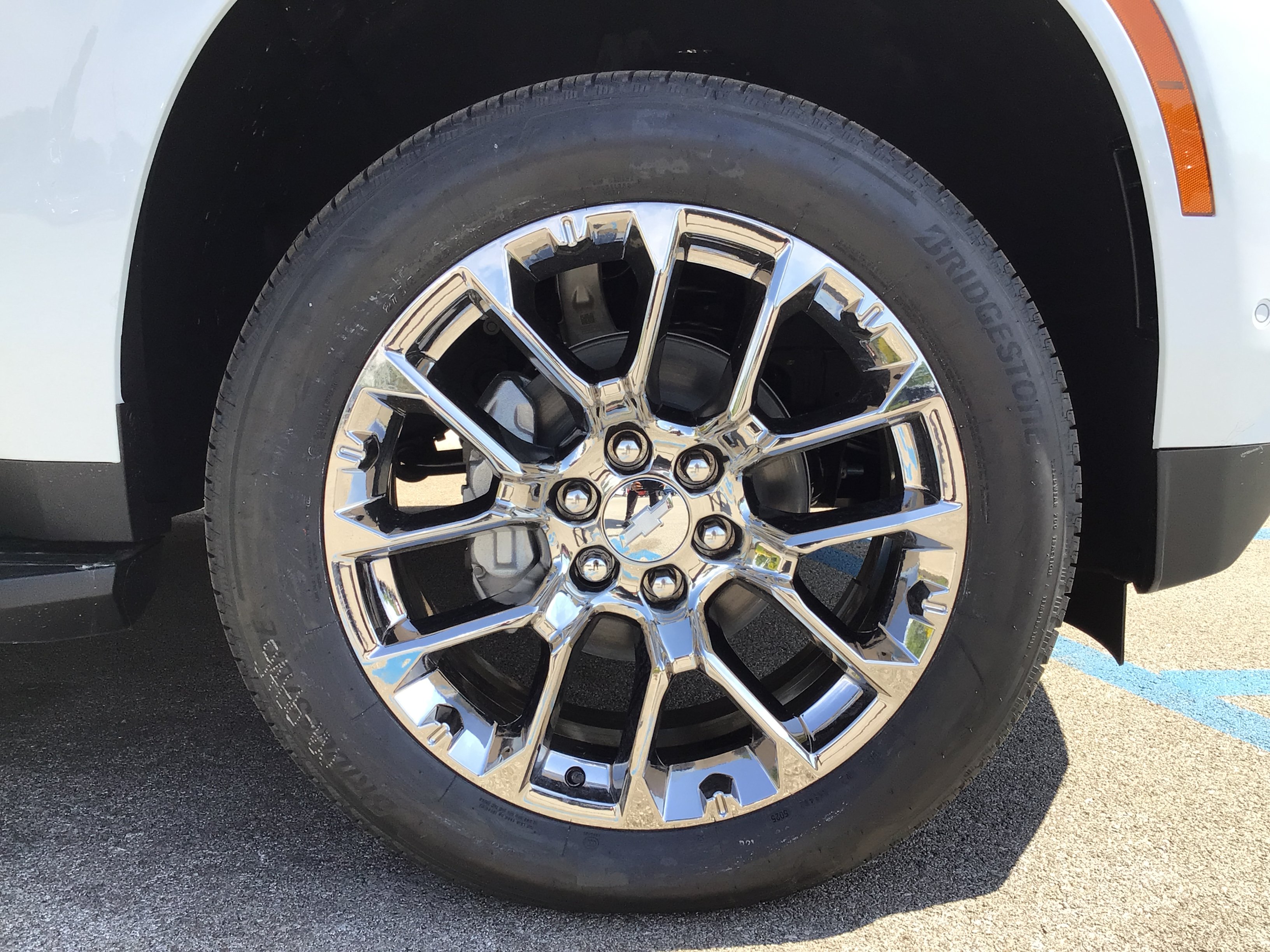 New 2026 Chevrolet Suburban Premier AWD/4WD image 18