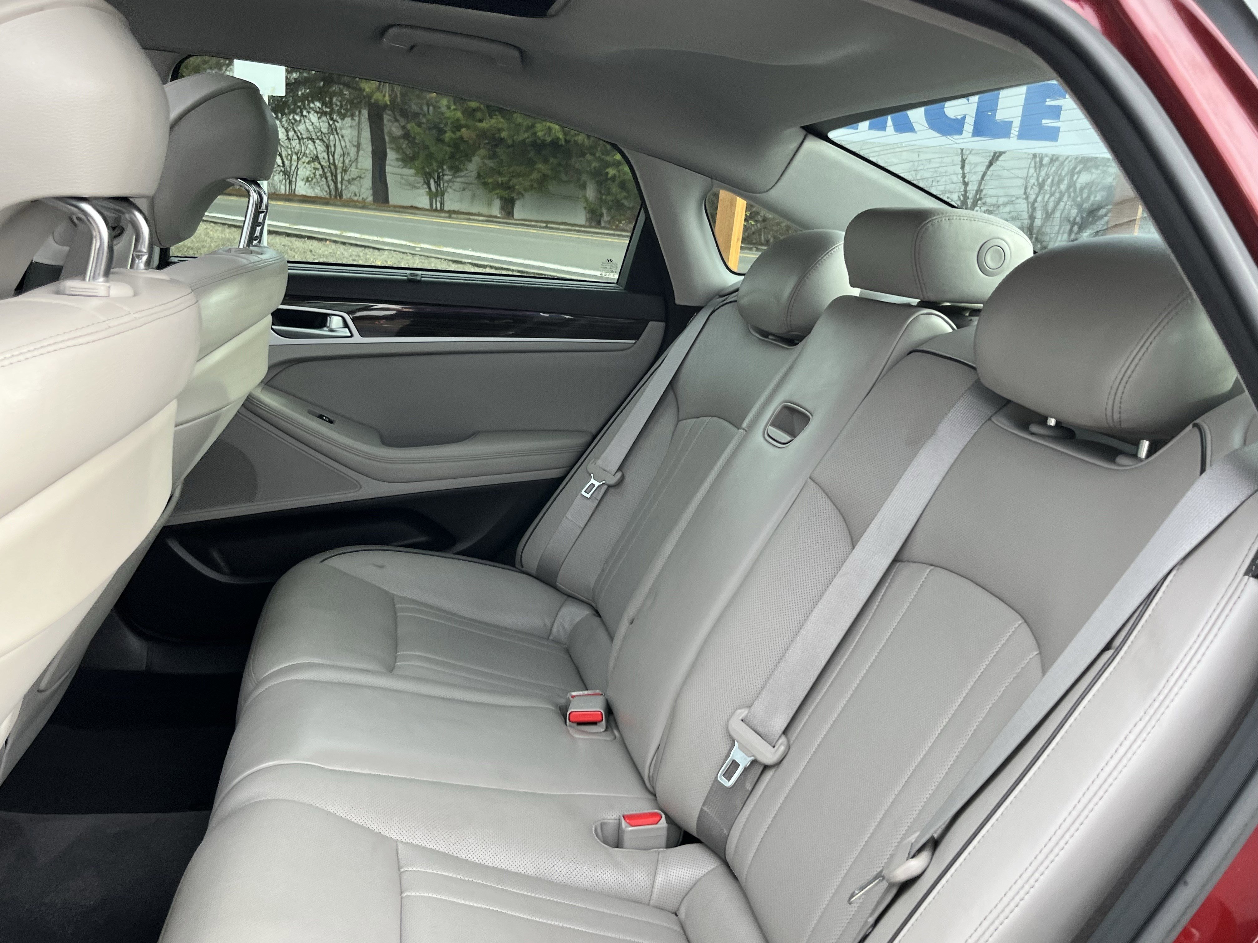 Used 2015 Hyundai Genesis 3.8 w/ Option Group 03 image 14