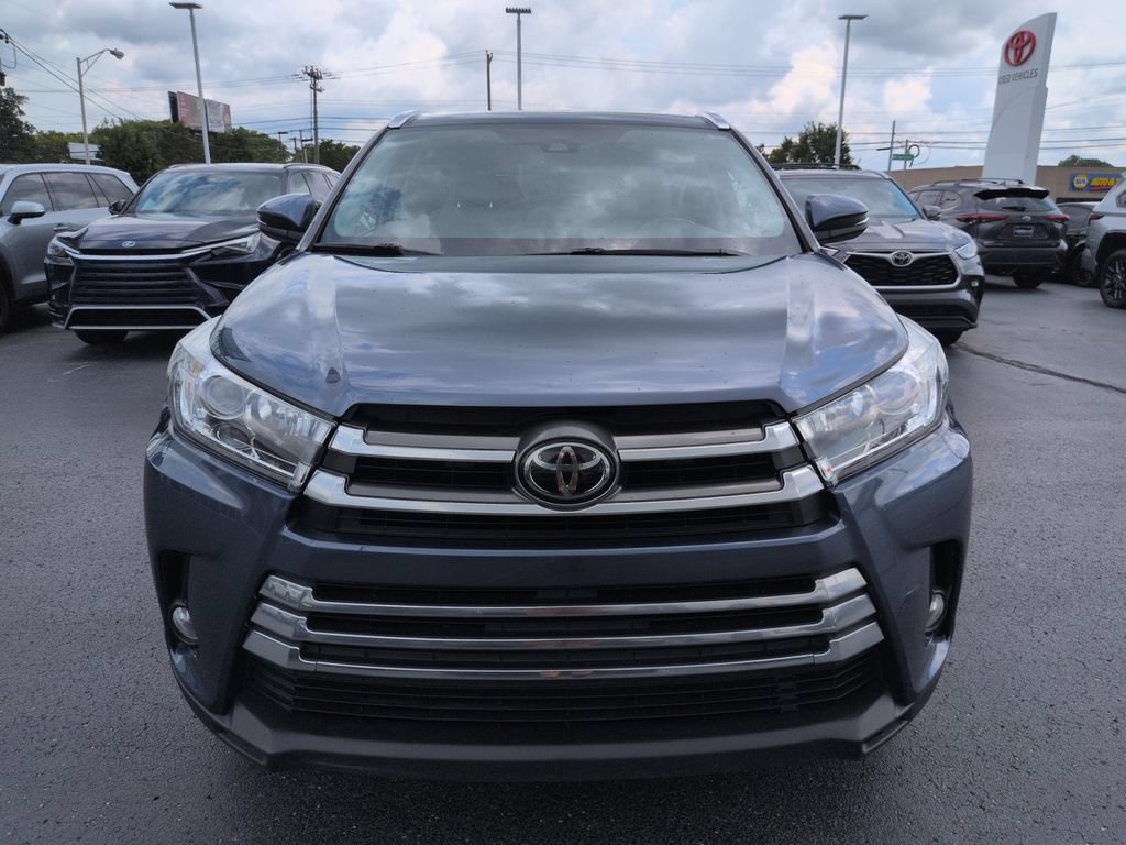 Used 2017 Toyota Highlander Limited AWD/4WD image 8