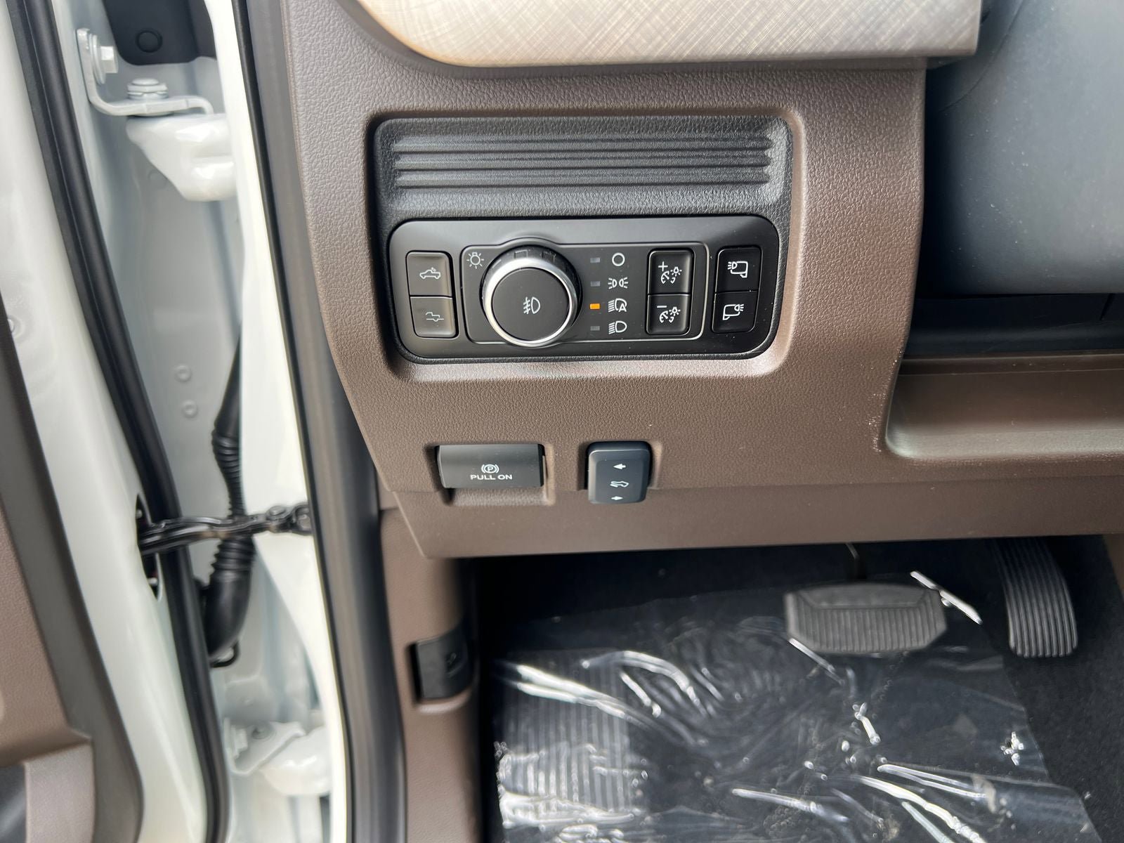 New 2026 Ford F250 4x4 Crew Cab Super Duty image 19