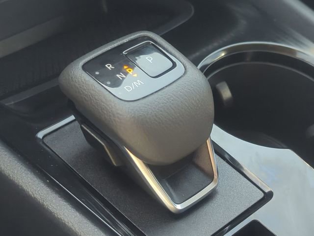 Used 2024 Nissan Rogue SV AWD/4WD image 20