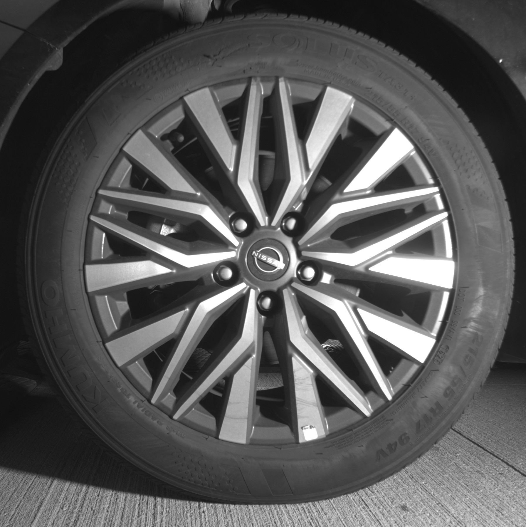 Used 2025 Nissan Altima 2.5 SV FWD image 12