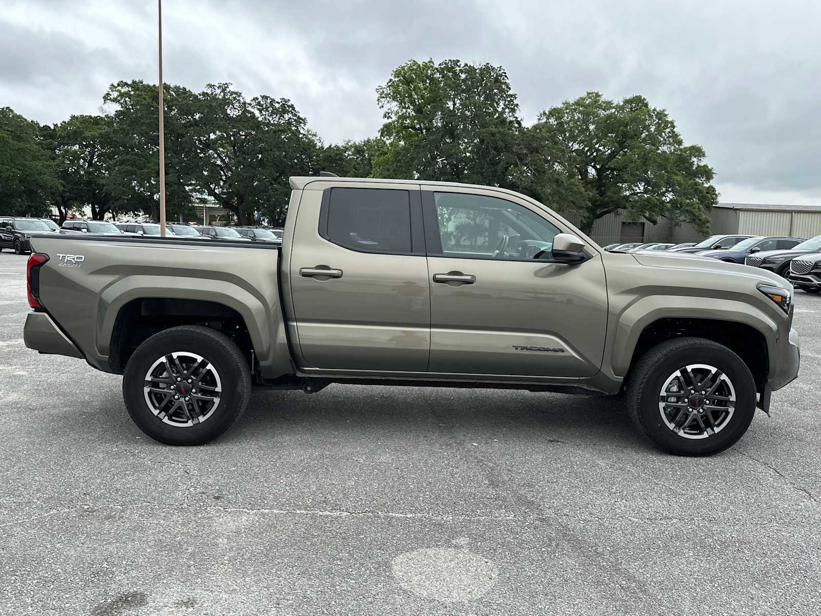 Used 2024 Toyota Tacoma TRD Sport RWD image 9
