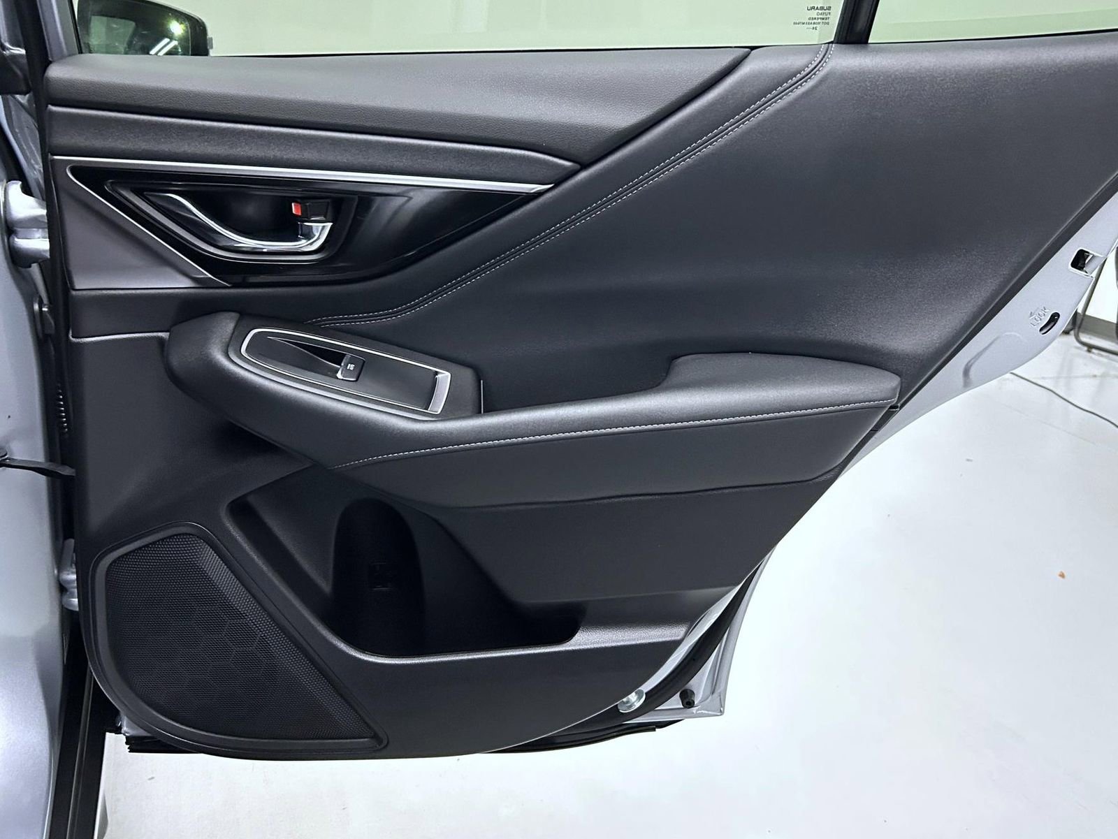 Used 2025 Subaru Outback Limited image 17