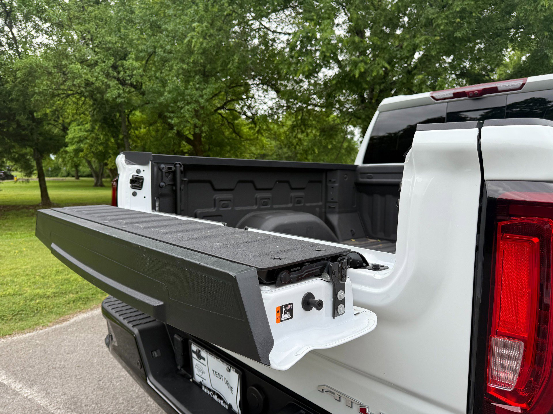 Used 2024 GMC Sierra 1500 AT4X image 20