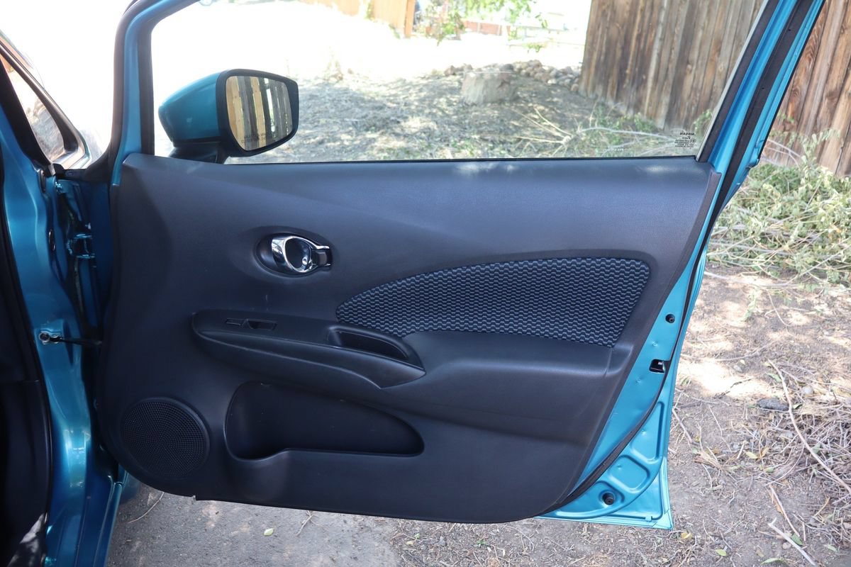 Used 2015 Nissan Versa Note SV FWD image 26
