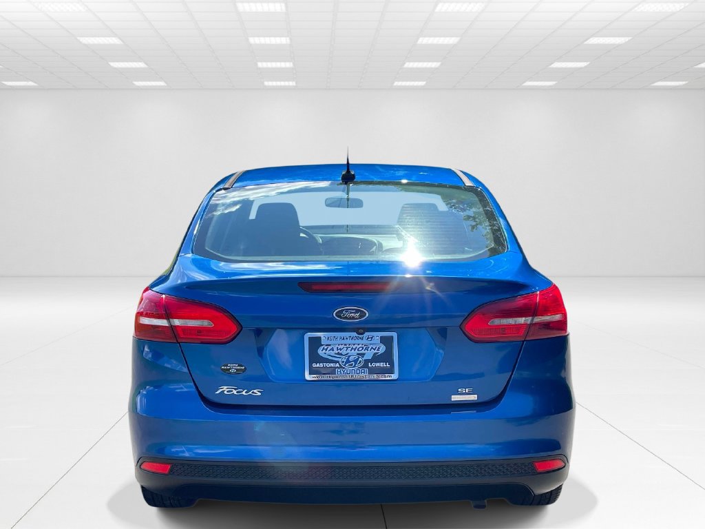 Used 2018 Ford Focus SE FWD image 5