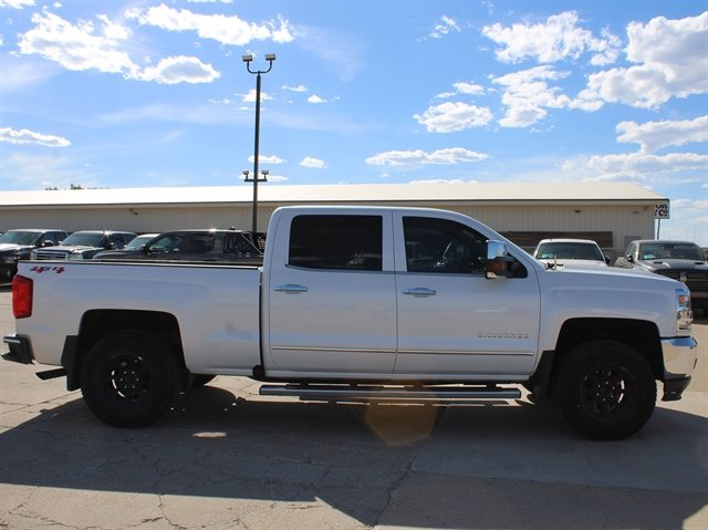 Used 2018 Chevrolet Silverado 1500 LTZ w/ LTZ Plus Package AWD/4WD image 6