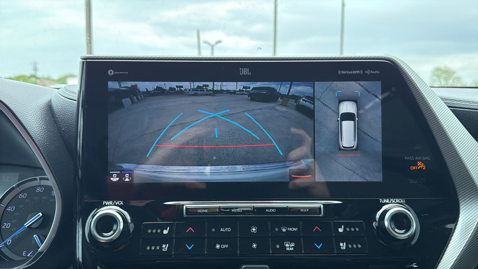 Used 2022 Toyota Highlander Platinum image 23