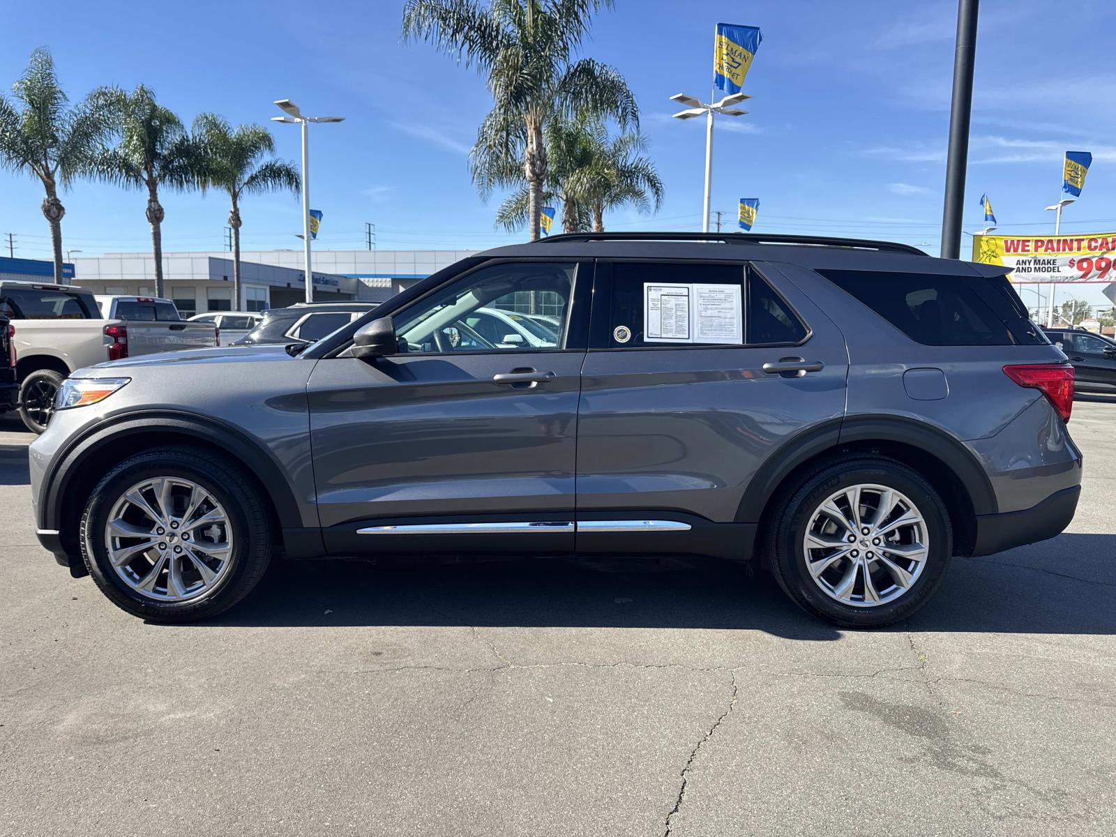 Used 2021 Ford Explorer XLT w/ Equipment Group 202A image 8