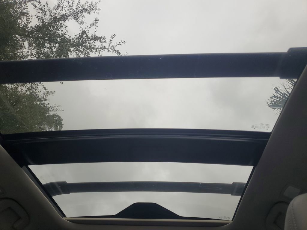 Used 2023 INFINITI QX50 Sensory w/ Accent Package image 39