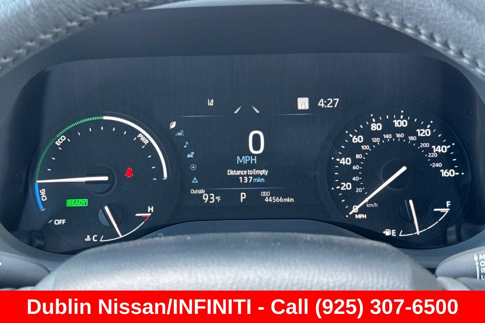 Used 2025 Toyota Sienna XLE FWD image 40