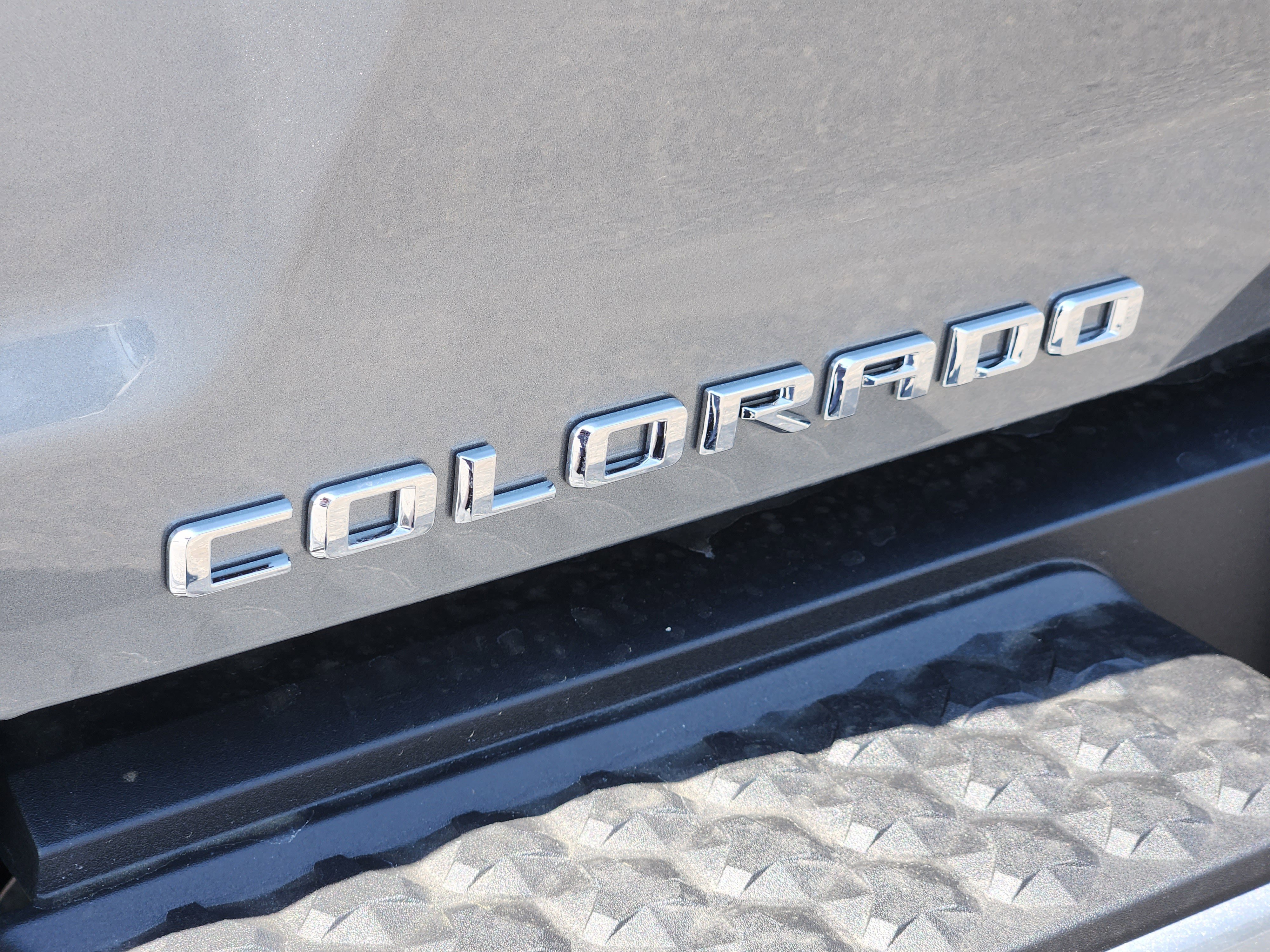 New 2025 Chevrolet Colorado LT w/ LT Convenience Package image 8