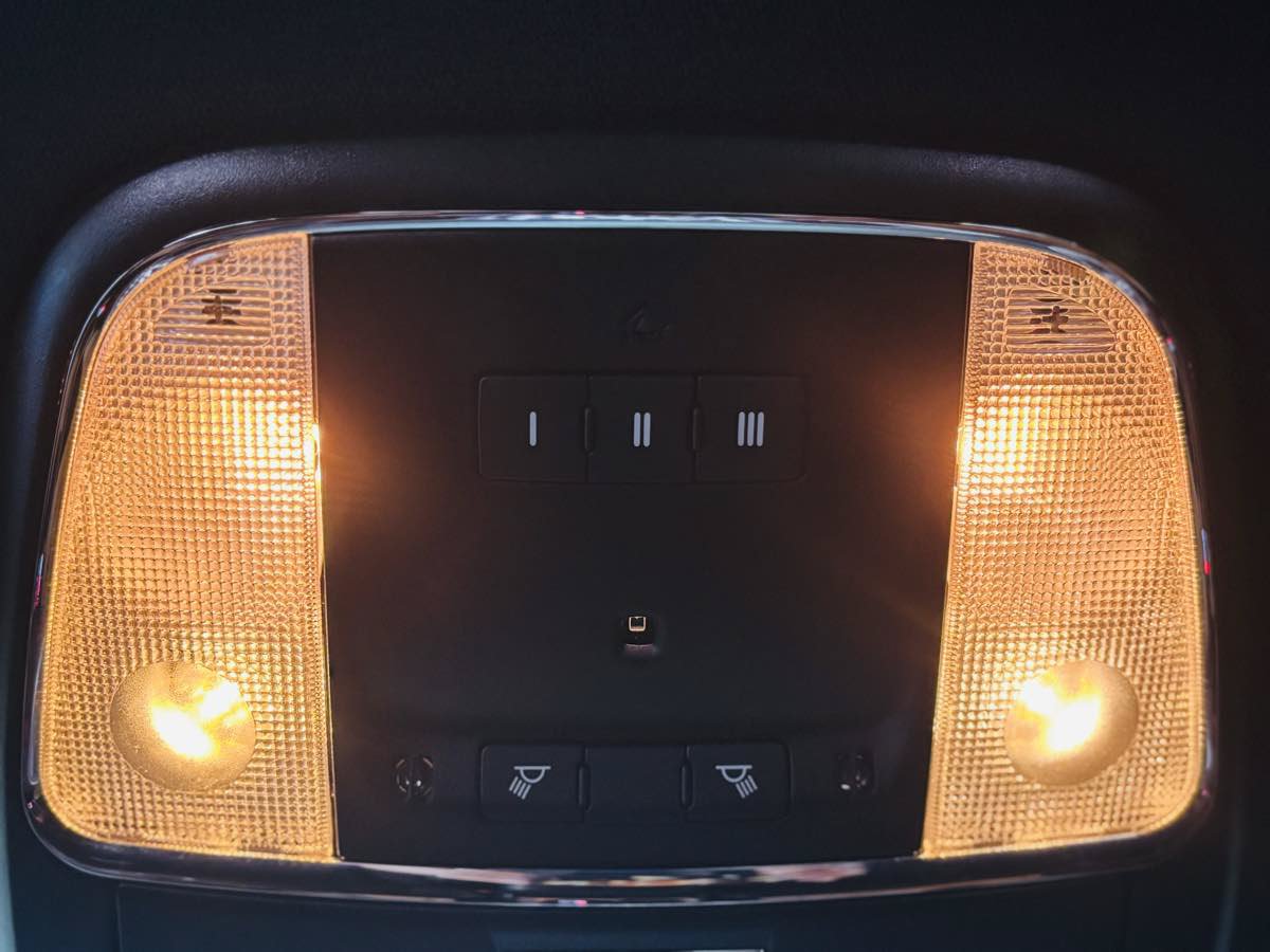 Used 2023 Dodge Charger Scat Pack RWD image 47