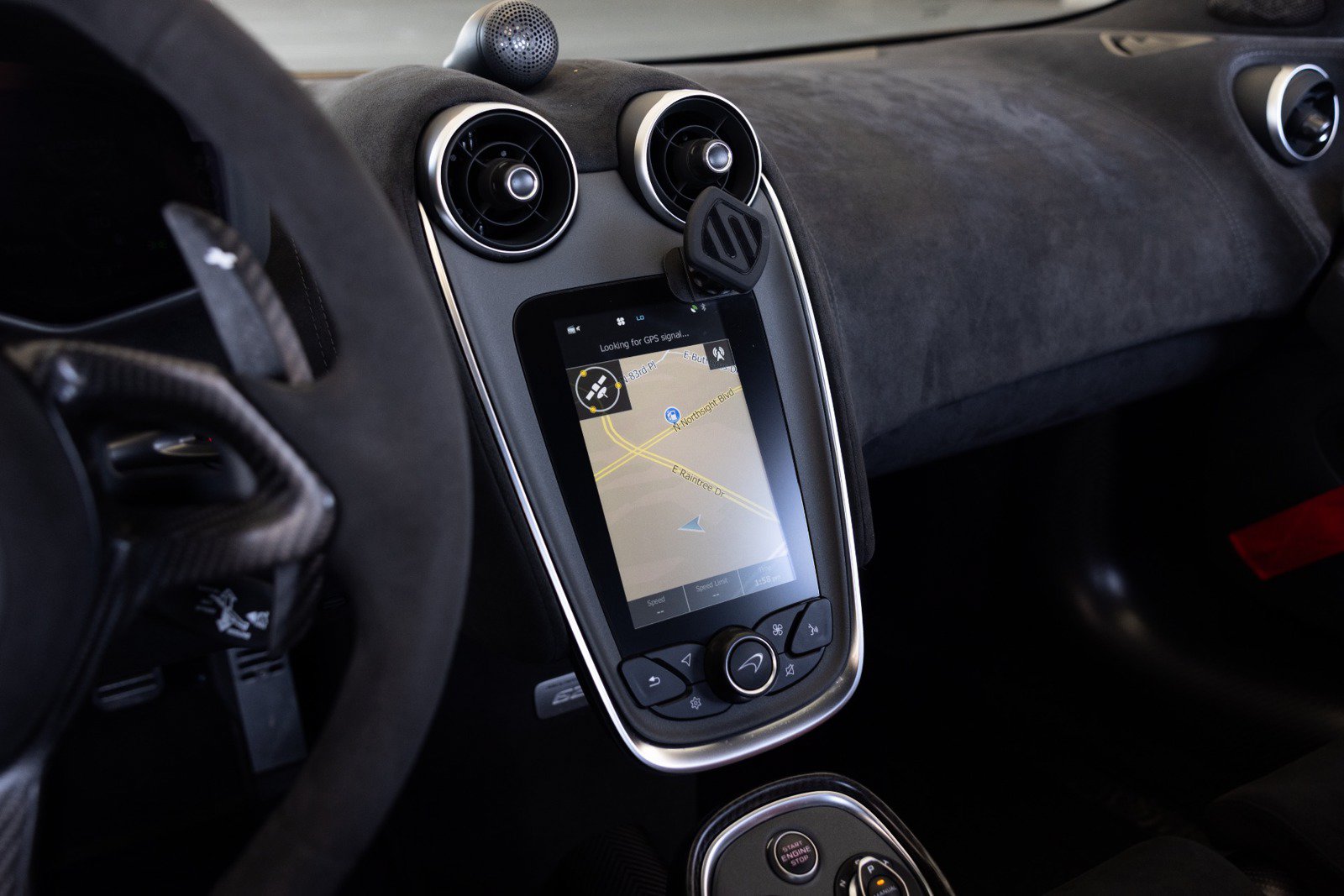 Used 2020 McLaren 620R RWD image 50