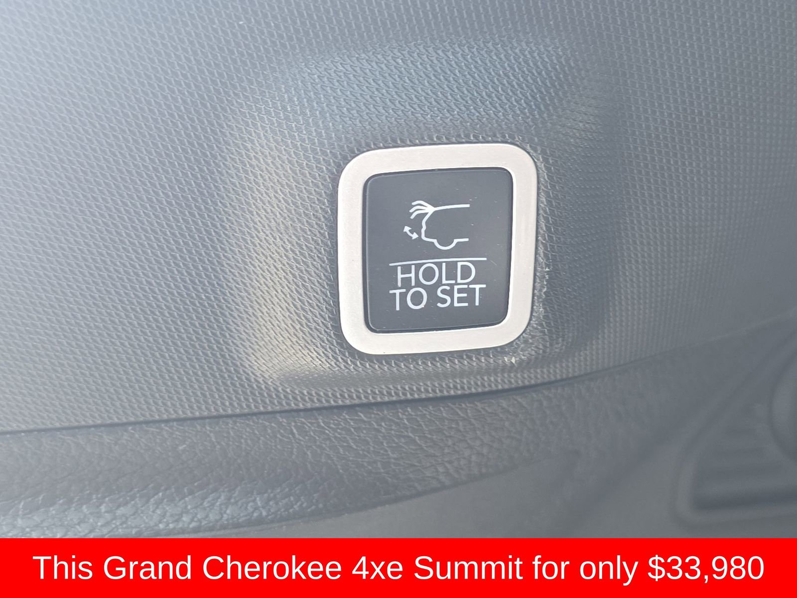 Used 2022 Jeep Grand Cherokee Summit w/ Advanced Protech Group IV AWD/4WD image 20