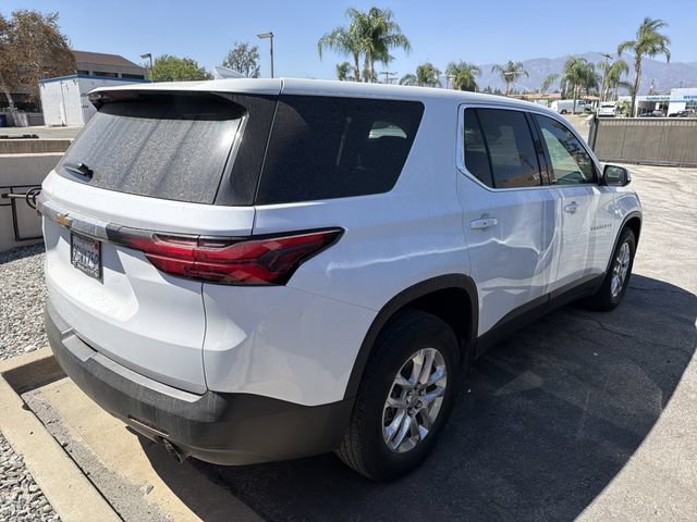 Used 2023 Chevrolet Traverse LS w/ Safety Package FWD image 4