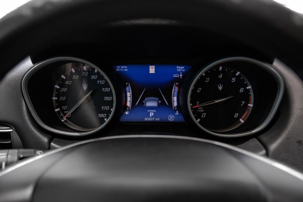 Used 2019 Maserati Levante image 19