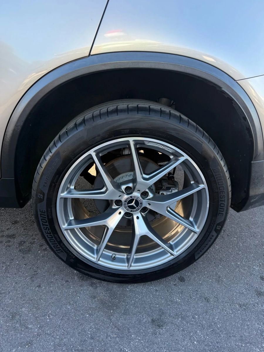 Used 2020 Mercedes-Benz GLC 300 4MATIC image 7