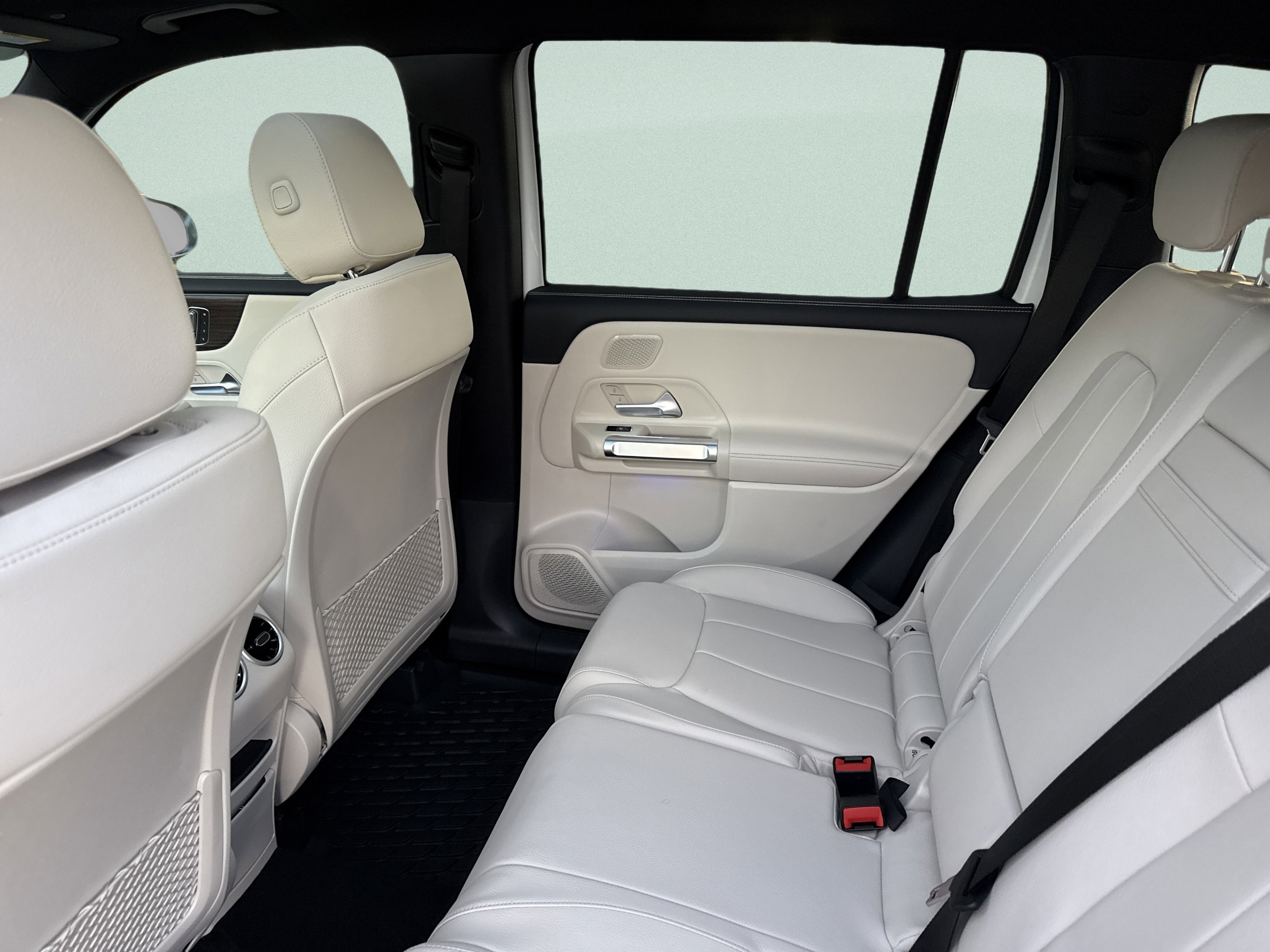 New 2026 Mercedes-Benz GLB 250 image 29