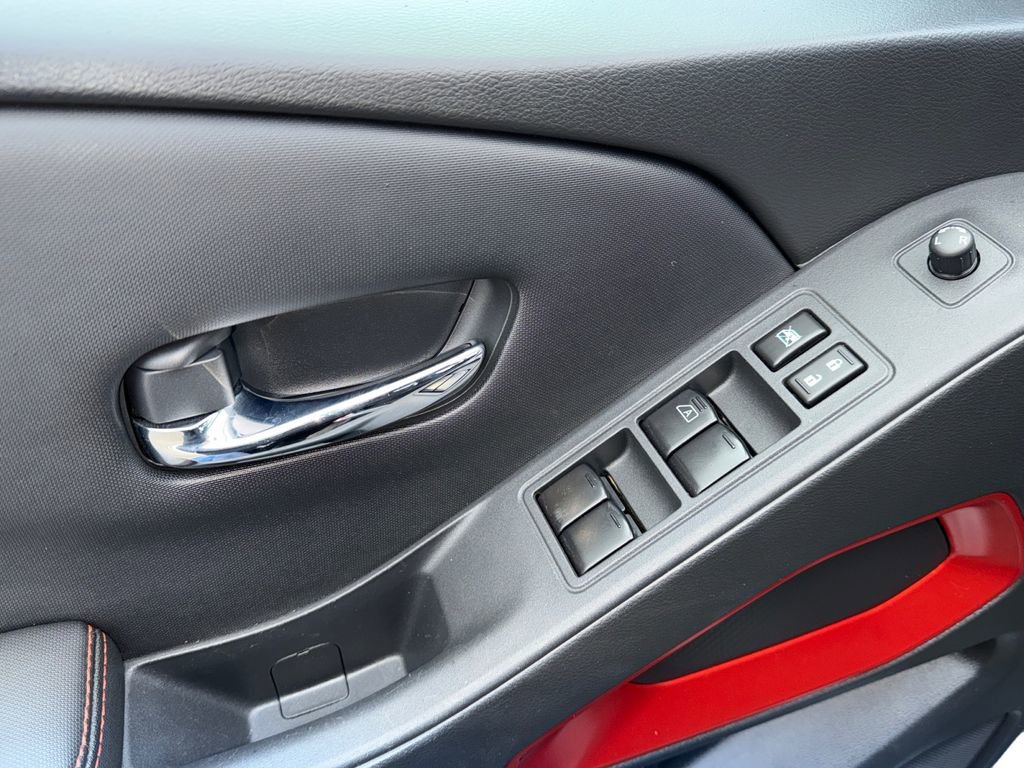 Used 2023 Nissan Frontier PRO-4X w/ Technology Package image 11