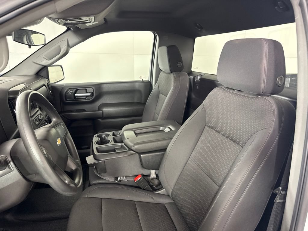 Certified 2025 Chevrolet Silverado 1500 W/T RWD image 25