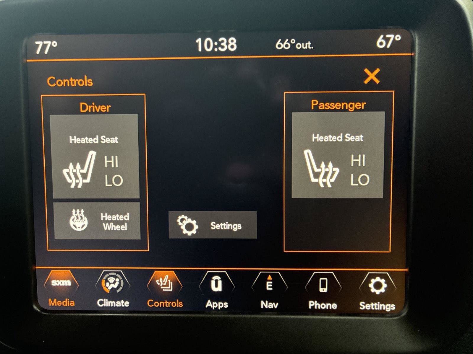 Used 2023 Jeep Renegade Latitude w/ Premium Group AWD/4WD image 25