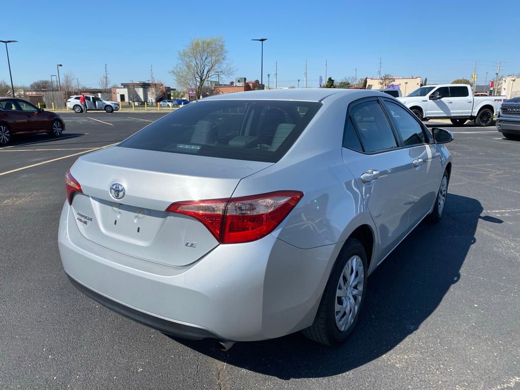 Used 2017 Toyota Corolla LE image 9