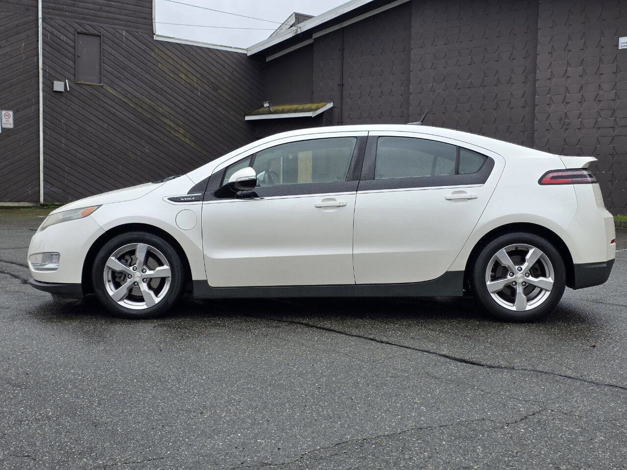 Used 2011 Chevrolet Volt Premium w/ Premium Trim Package image 5