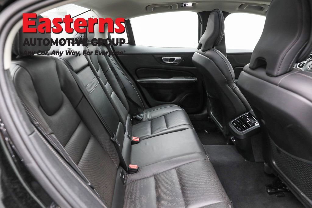 Used 2019 Volvo S60 T6 Inscription image 24