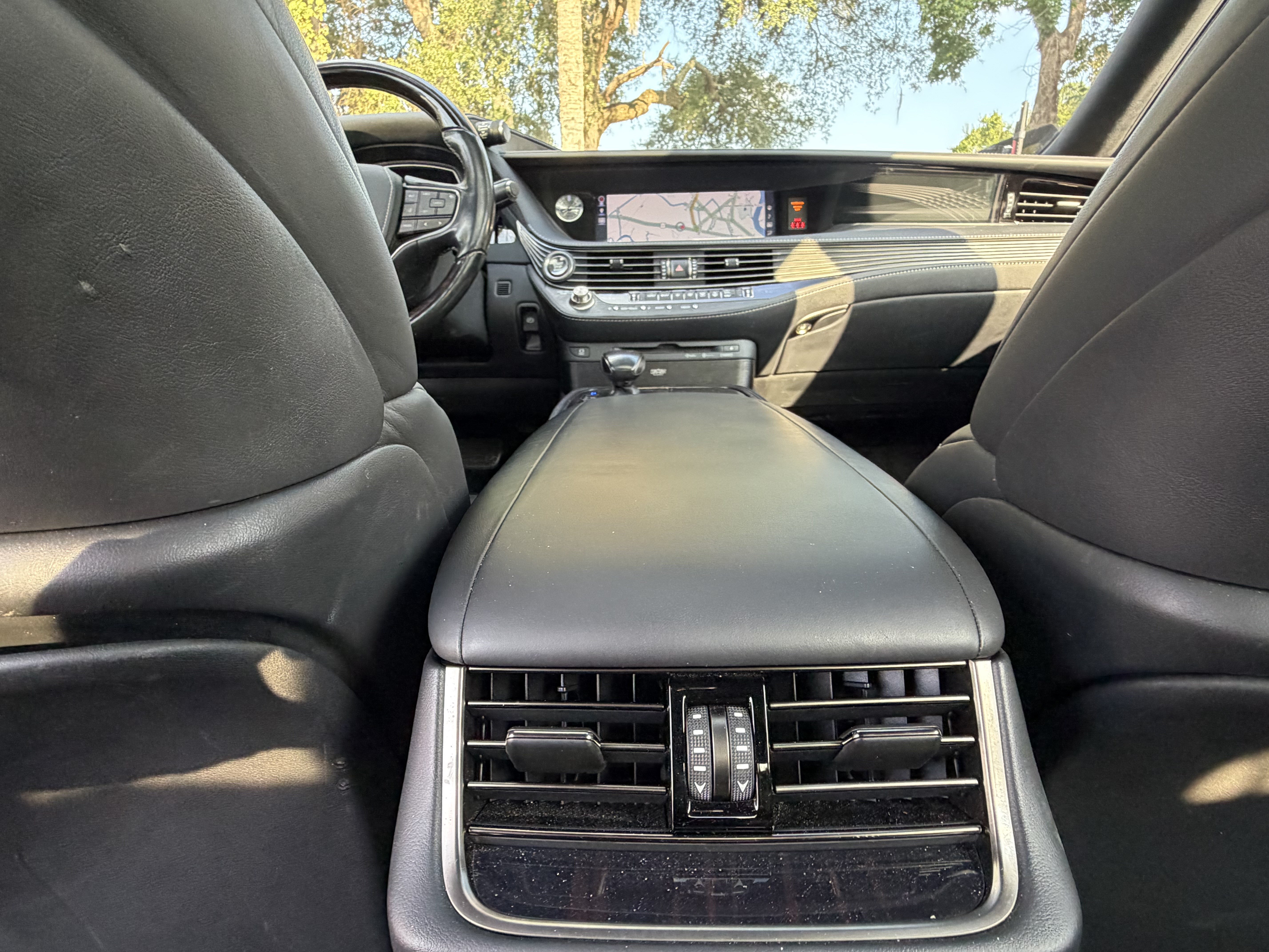 Used 2018 Lexus LS 500 w/ Interior Upgrade Package RWD image 40