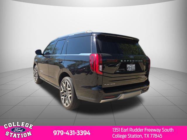 Used 2025 Ford Expedition Platinum w/ Platinum Ultimate Package AWD/4WD image 3