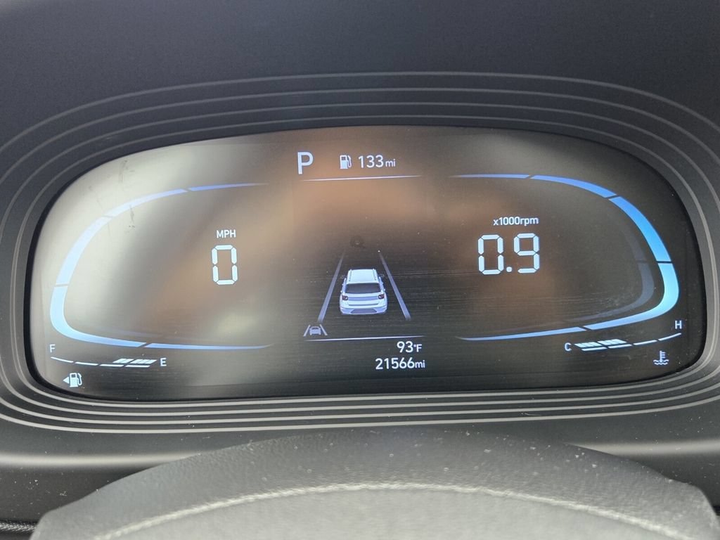 Certified 2023 Hyundai Venue SEL FWD image 24