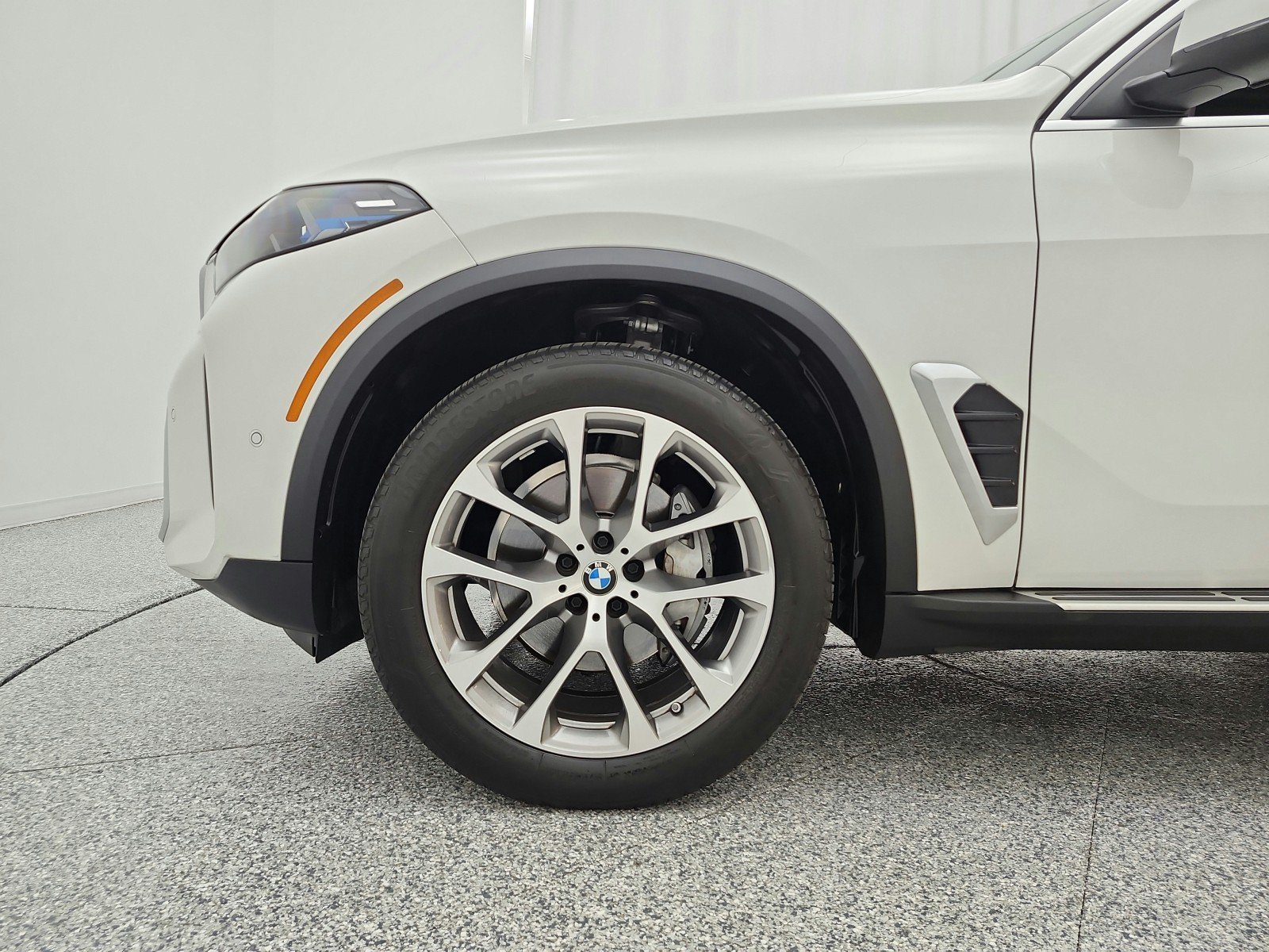 Used 2024 BMW X5 sDrive40i w/ Premium Package RWD image 18