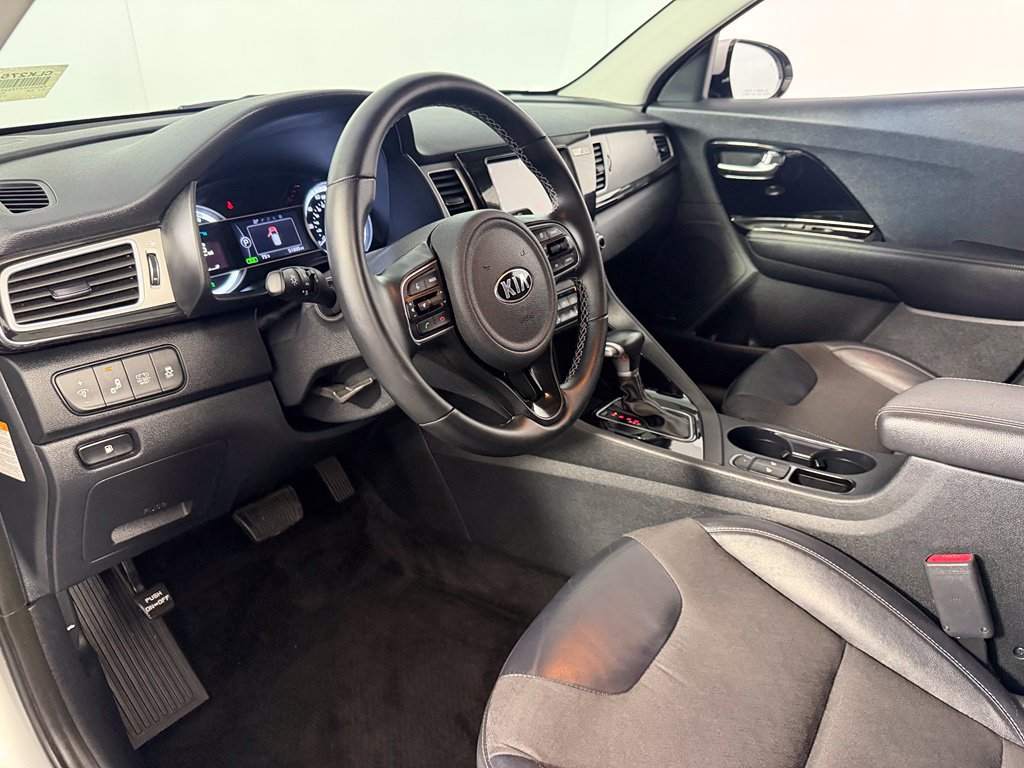 Used 2019 Kia Niro S Touring FWD image 13