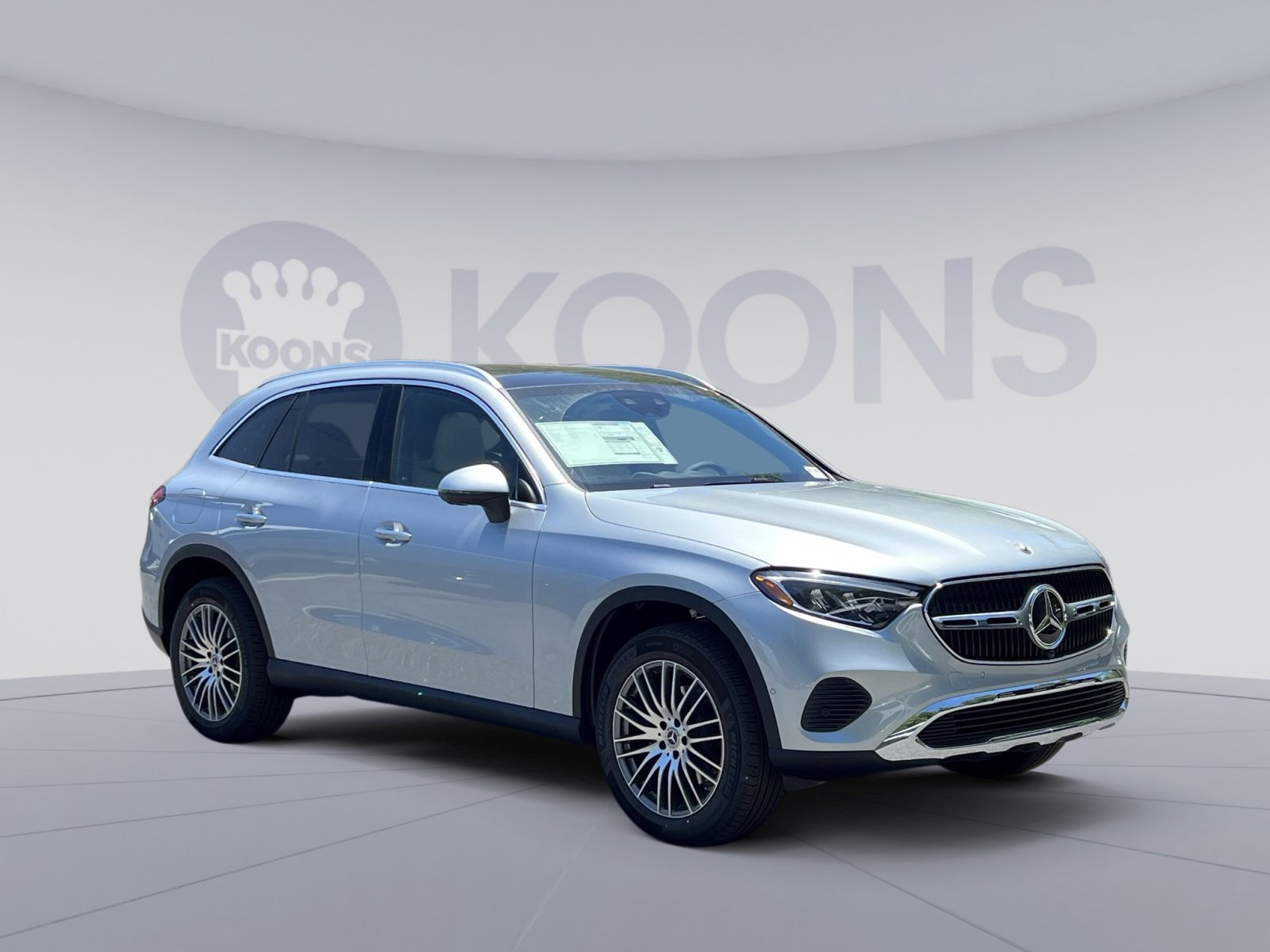 New 2026 Mercedes-Benz GLC 300 4MATIC image 2