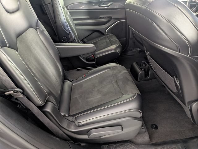 Certified 2021 Jeep Grand Cherokee L Laredo AWD/4WD image 31