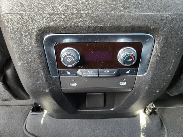 Used 2023 Chevrolet Suburban Premier AWD/4WD image 15
