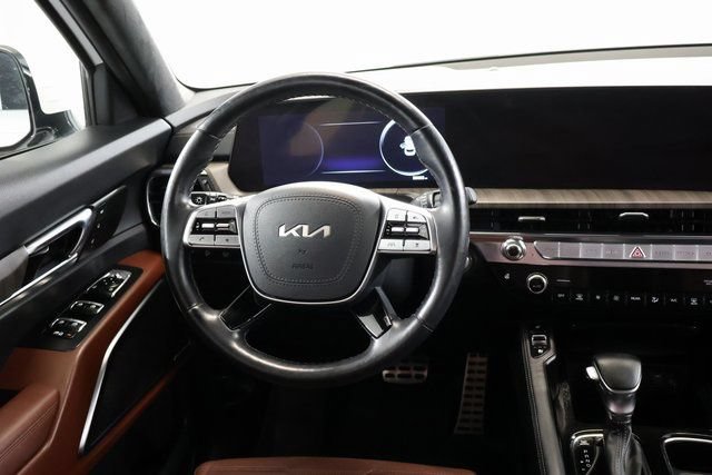 Used 2024 Kia Telluride SX Prestige AWD/4WD image 16