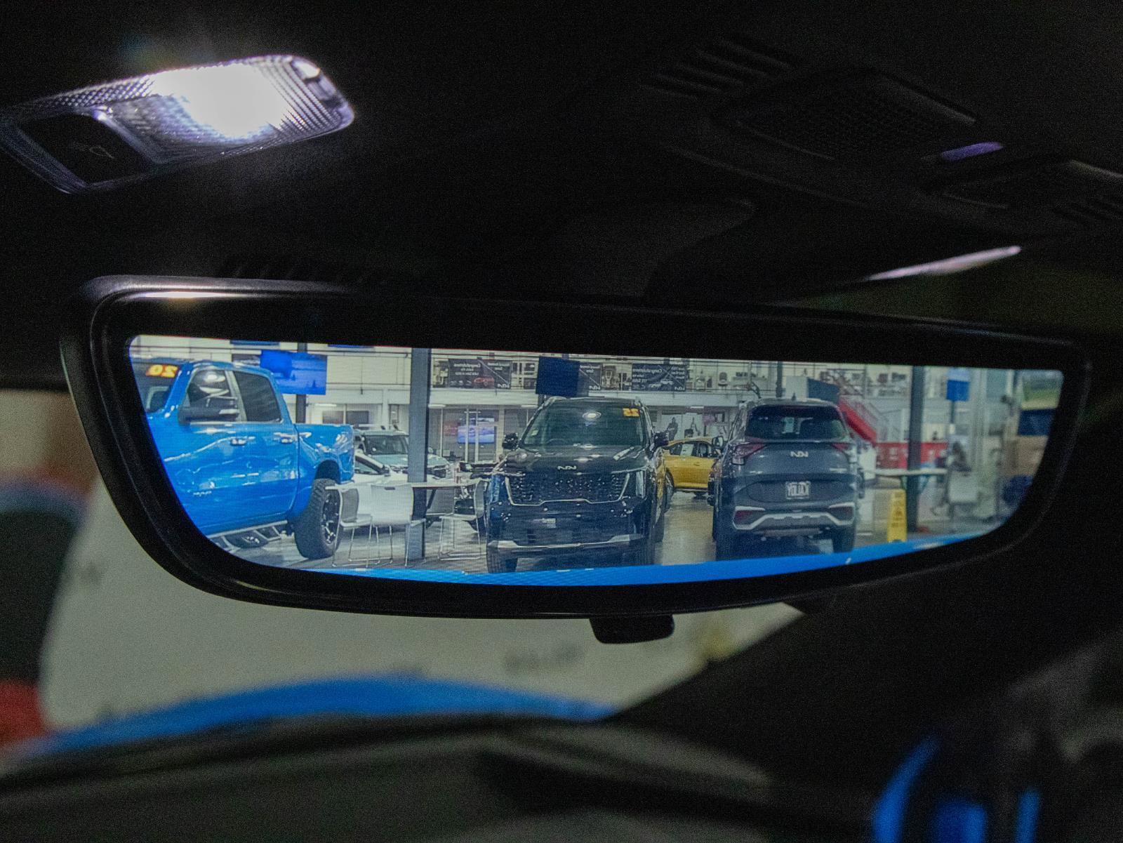 Used 2024 Chevrolet Corvette Stingray Premium Cpe w/ Z51 Performance Package RWD image 10